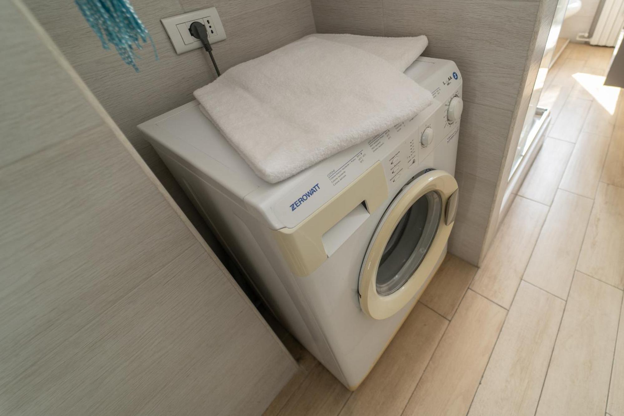 B&B Nelly Милано Екстериор снимка