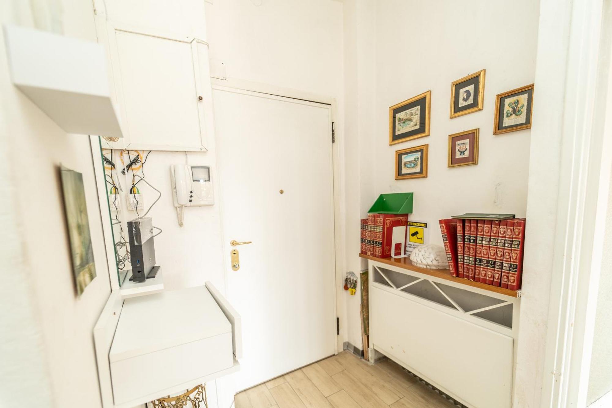 B&B Nelly Милано Екстериор снимка